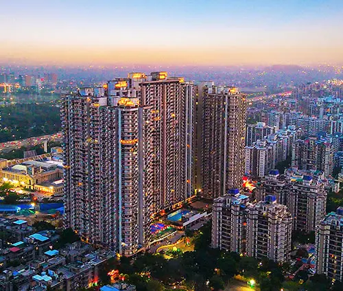 Saya Gold Avenue